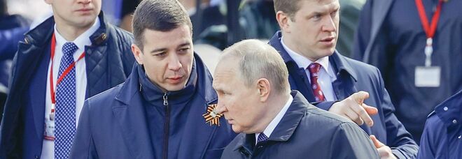 Kovalev successore di Putin? Chi è il giovane al fianco dello Zar alla parata