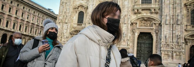 I sindaci al governo: «Obbligo mascherine anche all'aperto dal 6 dicembre al 15 gennaio»