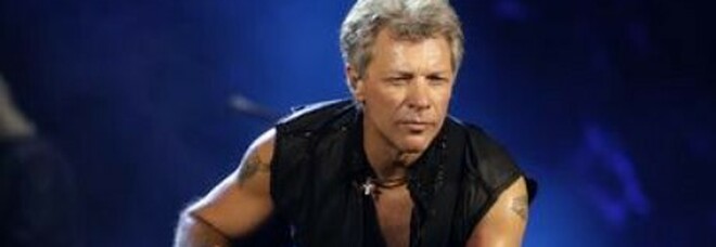 Bon Jovi positivo al Covid, annullati i concerti: «Mettete la mascherina, non è un sacrificio»