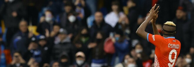 Doppietta di Osimhen, 2-1 all'Udinese: il Napoli continua la corsa scudetto