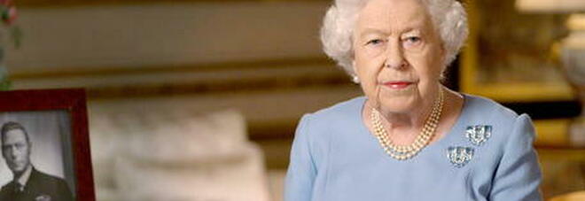 Barbados dice addio alla Regina Elisabetta e diventa una repubblica. Il messaggio della sovrana agli ex sudditi