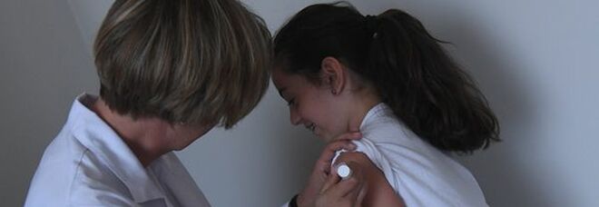Vaccino Pfizer, Ema raccomanda uso per bimbi fascia 5-11 anni