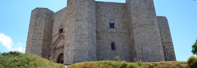 Puglia, tutti i segreti di Castel Del Monte