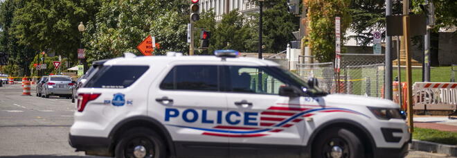 Capitol Hill, allarme bomba: uomo con esplosivo su un pick-up. Si è arreso dopo ore: su Fb invoca Trump
