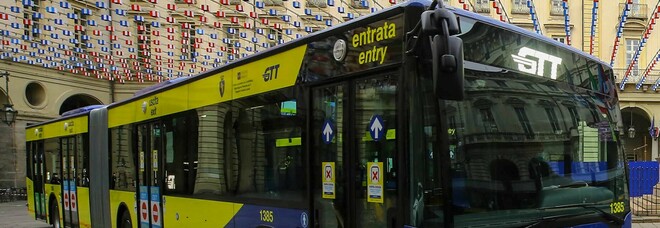 Torino, scandalo Gtt: il figlio del dg guida il bus senza patente