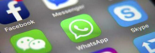 Whatsapp down, l'app di messaggistica funziona a intermittenza: cosa sta succedendo
