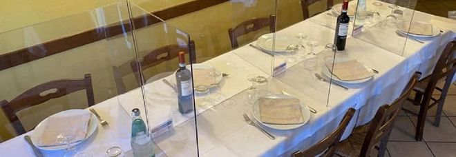 Coronavirus, l'idea per la fase 2 dei ristoranti: plexiglass che divide i clienti ai tavoli