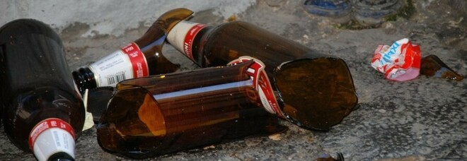 Maxi rissa a Torino, in 30 litigano in strada con bottiglie di vetro e coltelli: un ferito e tre arresti