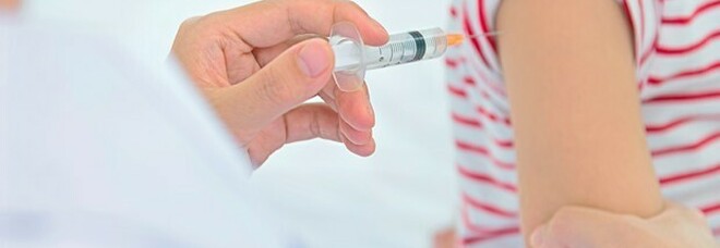 Vaccini, via libera dell'Aifa per le dosi ai bambini dai 5 agli 11 anni