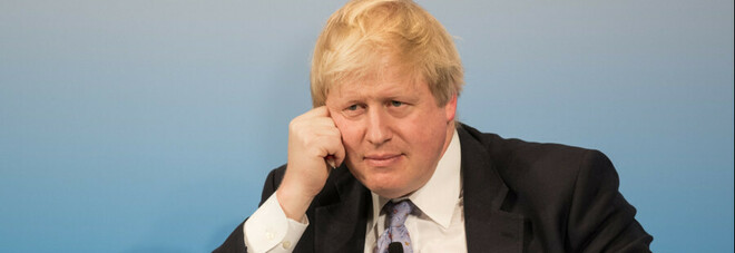 «Via dal governo perché musulmana», nuova tegola su Boris Johnson