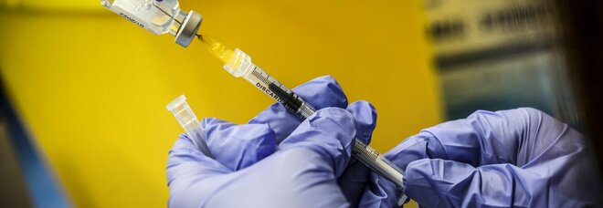 Vaccini, reazioni avverse in meno di un caso su mille