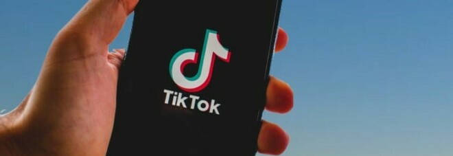 Il Garante contro TikTok: «Poca trasparenza sui dati, non tutelati i minorenni»