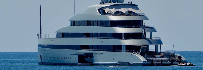 Ostia, al porto arriva il Savannah: super yacht da 100 milioni di dollari con "sala sottomarina"
