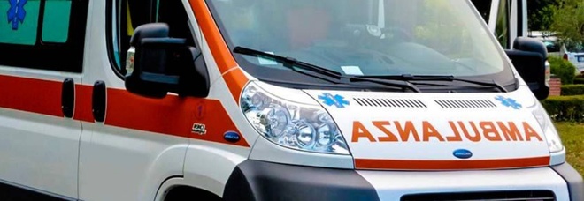 Incidente tra furgone e camion, due morti e due feriti sulla Torino-Milano