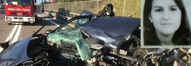 Sorpasso "illegale": auto piomba contro l'utilitaria, Sara muore a 19 anni