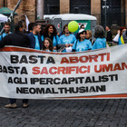 Roma, aborto: corteo della Marcia per la vita