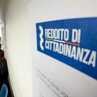 Reddito di cittadinanza, come cambierà? Renzi con il centrodestra: «Così è uno spreco di soldi»