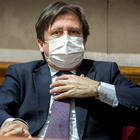 Multe da 100 euro ai no-vax, Sileri spiega: «Un deterrente, ma non l'unico»