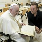 Papa Francesco incontra Bono Vox all'Urbaniana