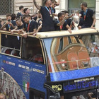 Festa della Nazionale con il bus a Roma, il prefetto: «Non era autorizzata, hanno deciso Bonucci e Chiellini»