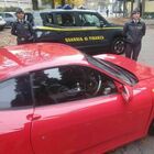 Trasforma una Toyota in una Ferrari F430: «Identica all'originale». Arrestato un 26enne FOTO