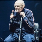 Phil Collins, ultimo concerto della sua vita. «Sto male, non riesco più a suonare la batteria»