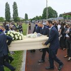 Michele Merlo, in mille ai funerali dell'ex cantante di Amici