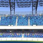 Napoli, già rubati i sediolini del «nuovo» stadio San Paolo: on line in vendita i vecchi di Maradona e Hamsik