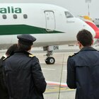 Alitalia, ancora allarme stipendi. Nella nuova compagnia solo i piloti under 58