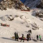 Val Senales, valanga su una pista da sci: morta una donna e due bambini