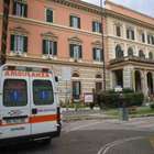 Roma, le cuciono per errore un pezzo di intestino, muore dopo l'intervento: a processo medico dell'Umberto I