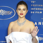 Selena Gomez scrive a Draghi: donate il vaccino ai bisognosi