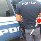 Roma, 14enne pestato in pieno giorno per rubargli la catenina d'oro: choc a Testaccio