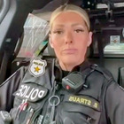 Poliziotta su TikTok: «Io posso andare a 150 all'ora, voi no», polemiche per il video