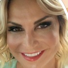 Simona Ventura difende Pamela Prati: «È in buona fede. Michelazzo e Perricciolo mi contattarono quando tornai single»