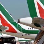 Alitalia, emergenza sul volo Bari-Milano: l'aereo atterra subito dopo il decollo