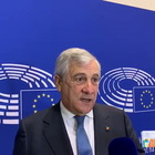 Tajani fa terza dose anti Covid a Bruxelles, 'vaccinatevi'