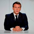 Francia, Macron: «Lockdown fino a dicembre». Scuole aperte, stop bar e ristoranti