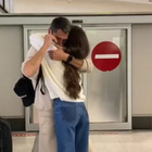 Jeremias Rodriguez, dopo l'Isola scoppia a piangere in aeroporto per la fidanzata Deborah Togni