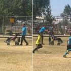 Il papà realizza il sogno del figlio disabile di giocare a calcio: «L'ho reso felice, sono io le sue gambe»