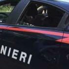 Pavia, ragazzina di 14 anni aggredisce la madre a coltellate: donna grave all'ospedale