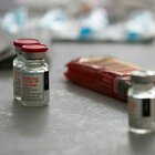 Vaccino, la terza dose è necessaria? Regno Unito già al via, Italia pronta con le forniture