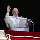 Papa Francesco al Gemelli assistito da infermieri del Vaticano e protetto dai gendarmi: anche per lui la privacy prevale