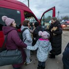 Ucraina, civili in fuga verso la Moldavia: accolti 299.573 rifugiati dall'inizio del conflitto