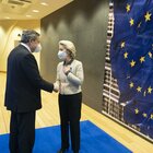 Ue estende le sanzioni ma non taglia il gas russo