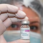 Astrazeneca, rallenta piano vaccini
