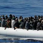 Migranti, naufragio al largo di Lampedusa: recuperati sette cadaveri