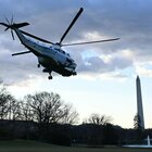 FOTO Trump e Melania lasciano la Casa Bianca