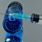 Vaccino, il mercato nero con i residui delle siringhe usate