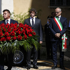 Piero Angela, i funerali: le lacrime del figlio Alberto. L'omaggio dei volti noti della tv, della politica e della gente comune